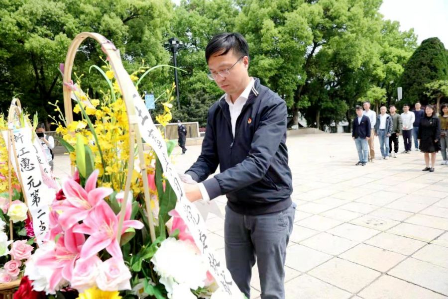 1618816376447465su0f.jpg 1618816376447465su0f.jpg